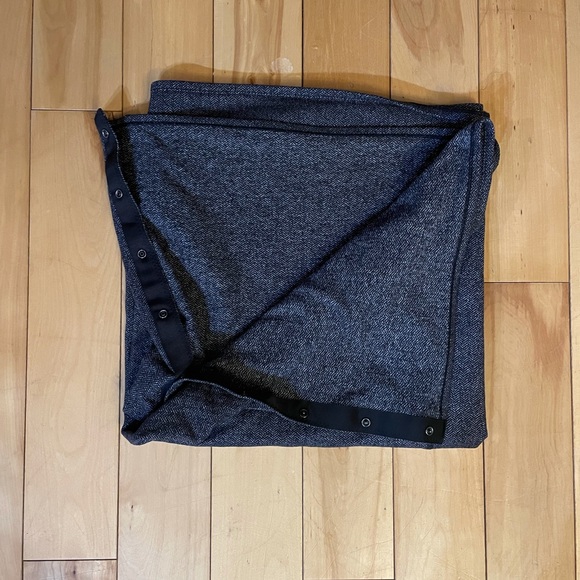 Lululemon Vinyasa Scarf - Picture 5 of 5